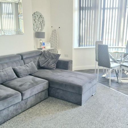 Deluxe Apartments On Mersey One Blackpool Extérieur photo